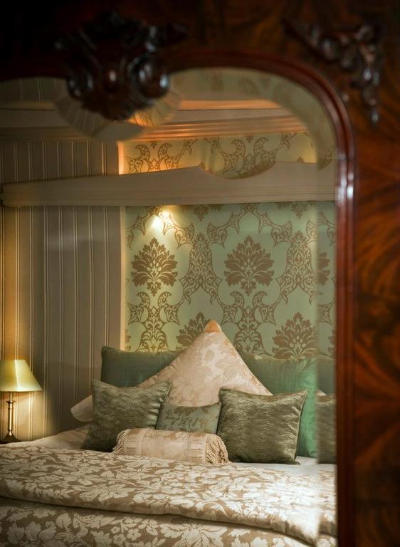 The George Inn Robertsbridge Room photo