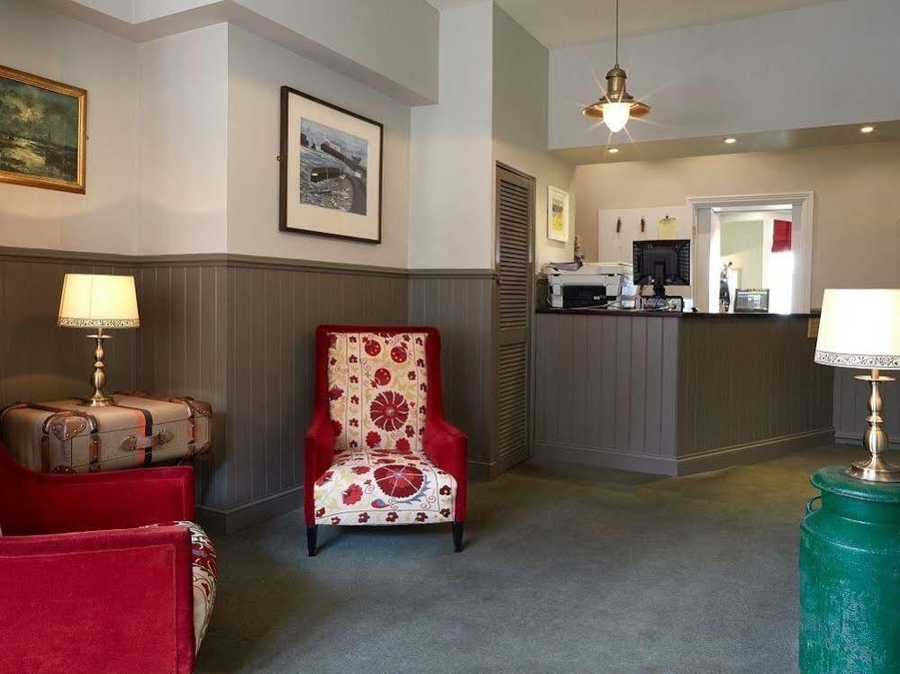 The George Inn Robertsbridge Exterior photo